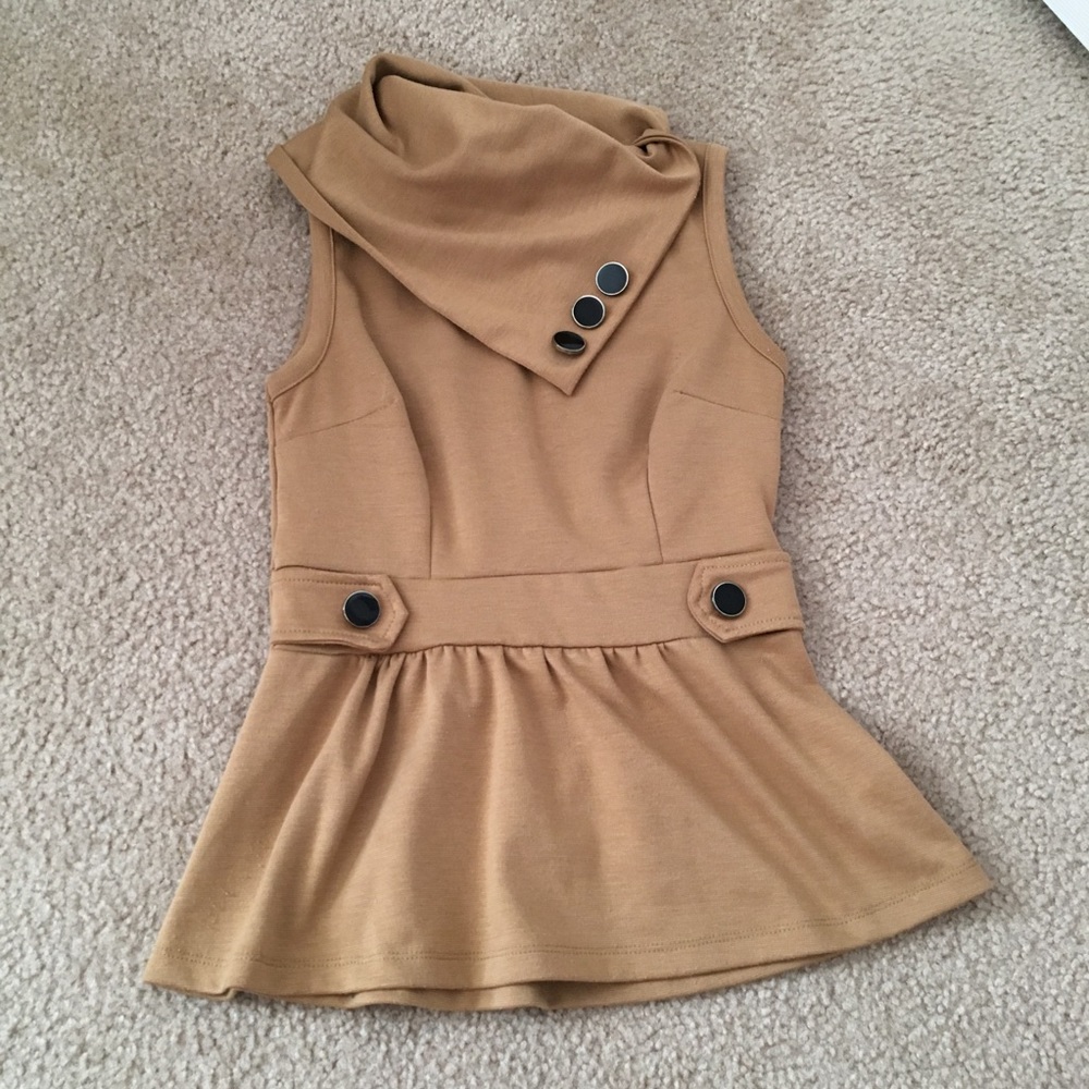 Monteau Camel Sand Coach Tour Top